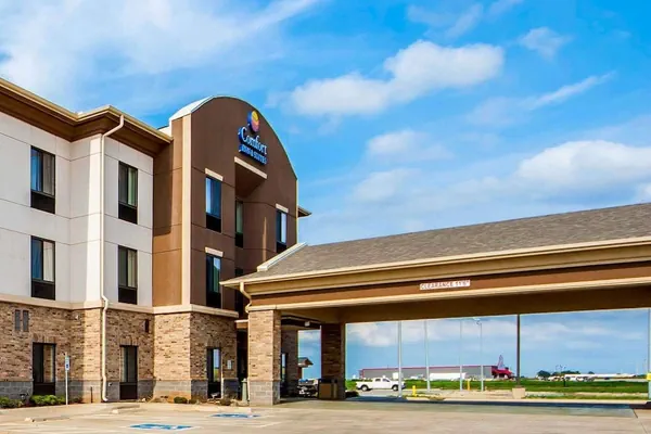 Photo 1 - Comfort Inn & Suites Alva