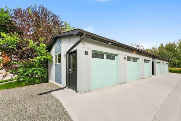 Photo 1 - Old Town Modern New Build: Rftp Spa W/ Mtn Views!