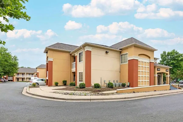 Photo 1 - Extended Stay America Suites Washington DC Germantown Town C