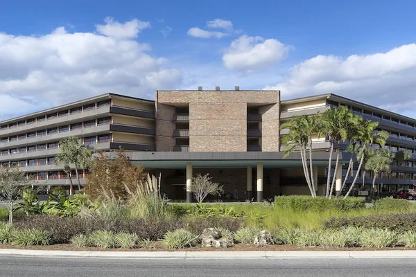 Photo 1 - Rosen Inn International