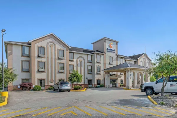 Photo 1 - Comfort Inn & Suites La Grange - Louisville Area