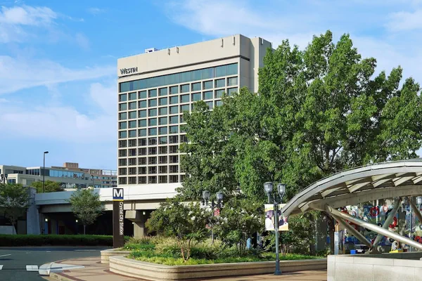 Photo 1 - The Westin Crystal City Reagan National Airport