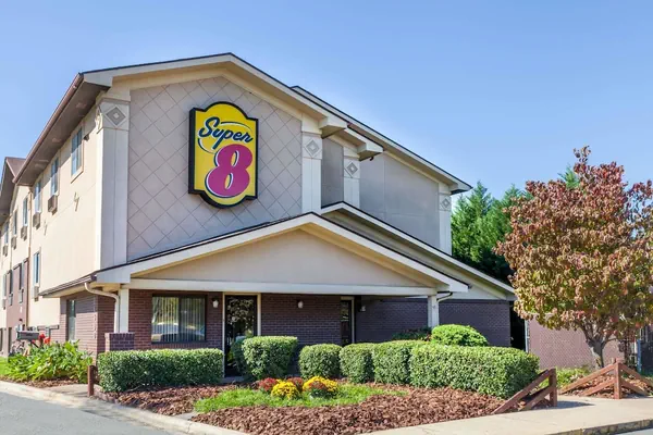 Photo 1 - Super 8 by Wyndham Charlotte/Amusement Park Area