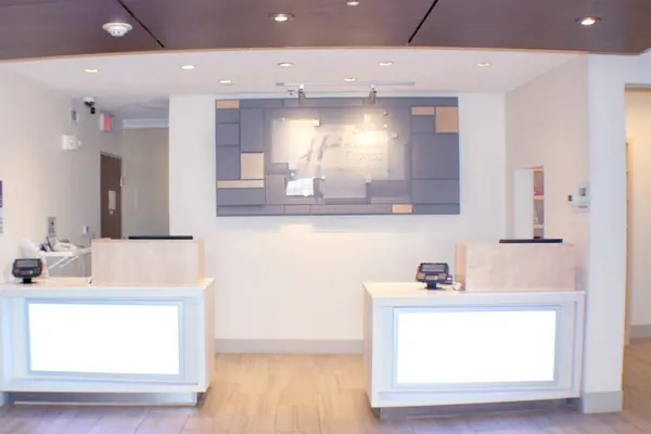 Photo 1 - Holiday Inn Express & Suites Plainview by IHG