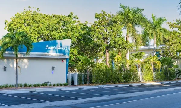 Photo 1 - Seaside Villas