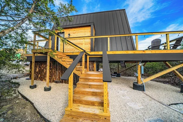 Photo 1 - HERA Treehouse Fredericksburg