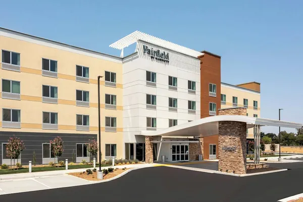 Photo 1 - Fairfield Inn & Suites Hanford