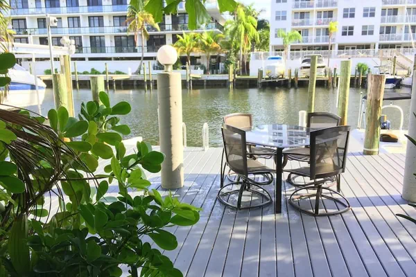 Photo 1 - Piano House on the Water