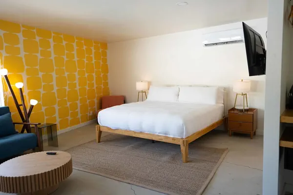 Photo 1 - Superior Room, 1 King Bed With Sofa Bed, Kitchen, Pool View