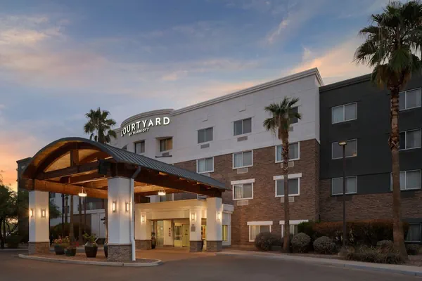 Photo 1 - Courtyard by Marriott Phoenix West/Avondale